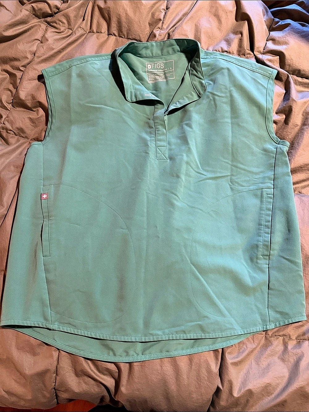 FIGS Rafaela Oversized Scrub Top Green Small